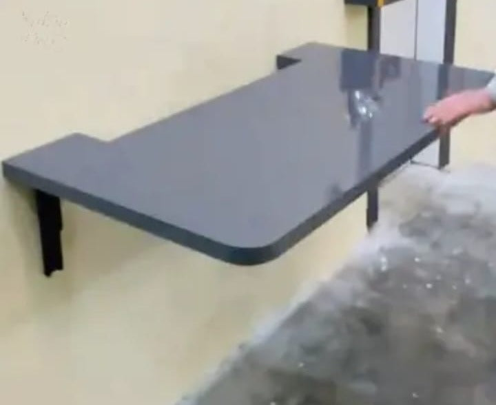 Foldable iron table